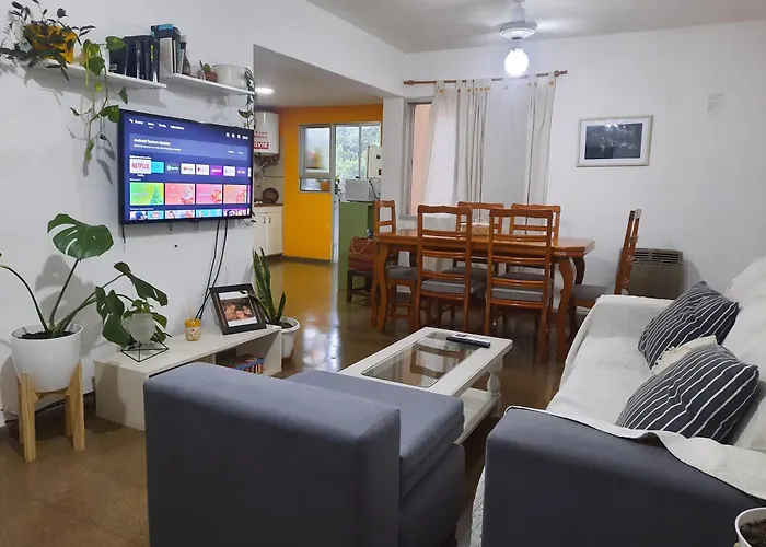 Departamento Amplio Y Equipado En Santiago Del Estero